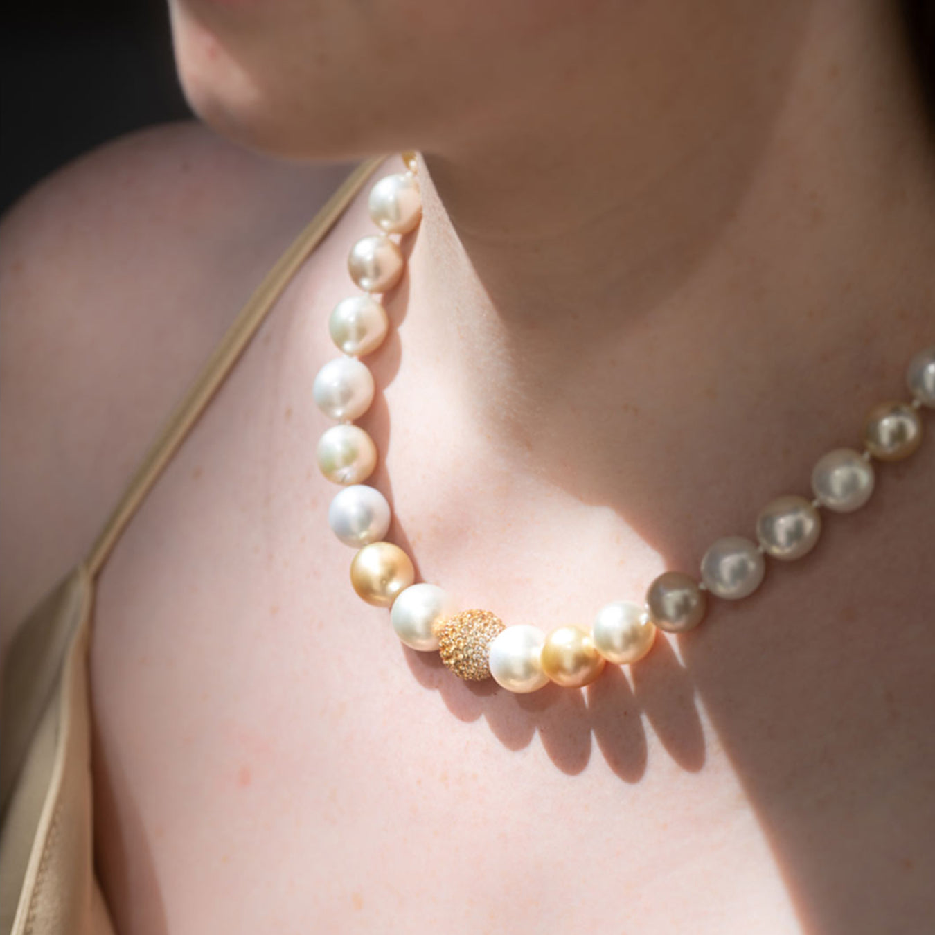 Perlenkette "Saphyra"