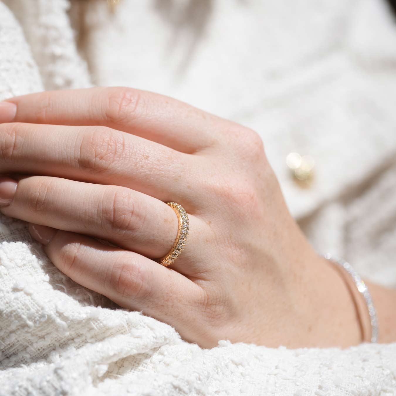 Damenring "Dara" - 750 Gelbgold