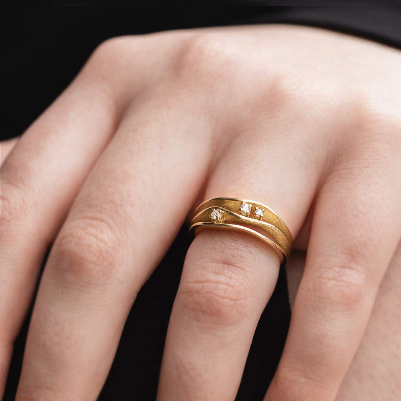 Ring "Wave" - 750 Rotgold