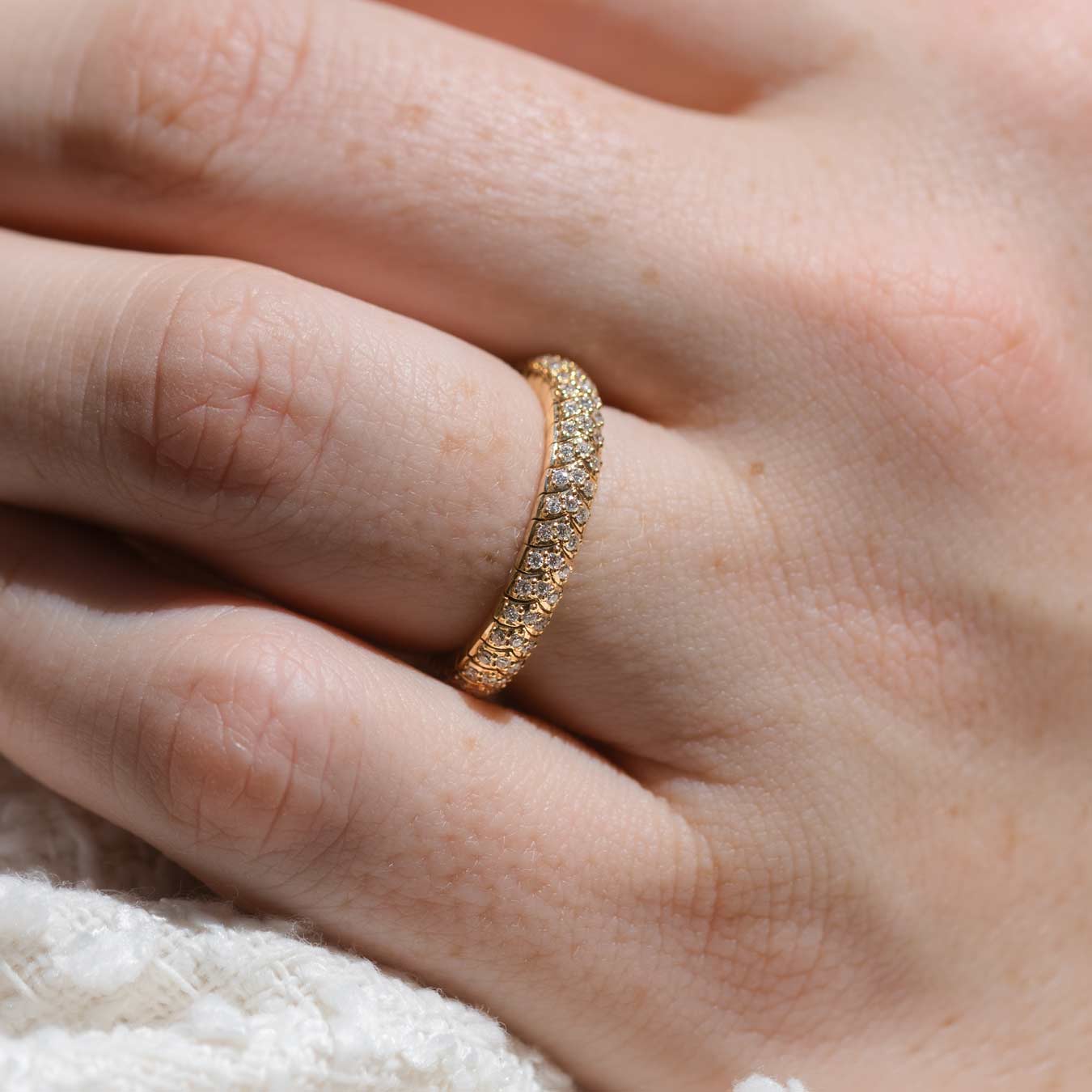 Damenring "Dara" - 750 Gelbgold