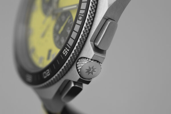 Junghans 1972 Chronoscope Quarz Lemon limitierte FIS Edition – Bild 5