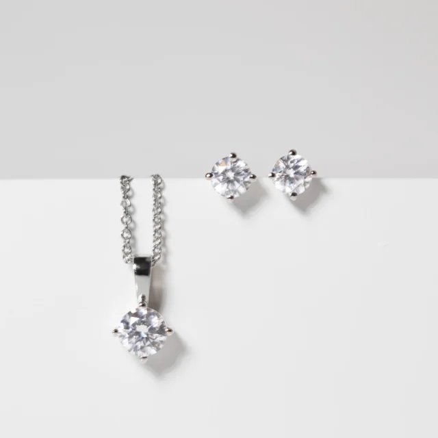KLASSISCH
  ELEGANT
  ZEITLOS

Perfekt als Geschenk oder als persönliche Erinnerung an das, was wirklich zählt💘

#schmuckschenken #juwelierdruckenmüller #crailsheim #deinjuwelier